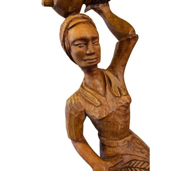 Big 28 inch tall vintage solid block wood carving of a native woman. - Picture 4 of 8